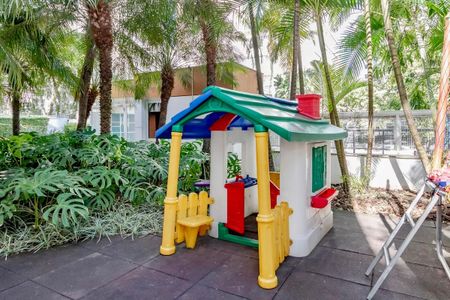 Apartamento à venda com 98m², 3 quartos e 2 vagas Apartamento à venda com 98m², 3 quartos e 2 vagasPlayground