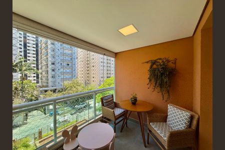 Apartamento à venda com 98m², 3 quartos e 2 vagas Apartamento à venda com 98m², 3 quartos e 2 vagasSacada