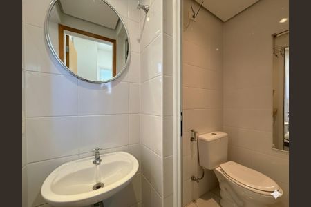 Apartamento à venda com 98m², 3 quartos e 2 vagas Apartamento à venda com 98m², 3 quartos e 2 vagasBanheiro de Serviço