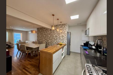 Apartamento à venda com 98m², 3 quartos e 2 vagas Apartamento à venda com 98m², 3 quartos e 2 vagasCozinha