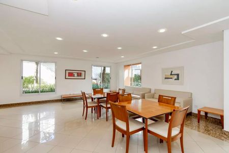 Apartamento à venda com 98m², 3 quartos e 2 vagas Apartamento à venda com 98m², 3 quartos e 2 vagasSalão de Festas