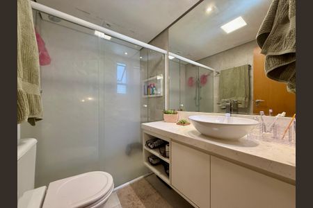 Apartamento à venda com 98m², 3 quartos e 2 vagas Apartamento à venda com 98m², 3 quartos e 2 vagasBanheiro Suíte