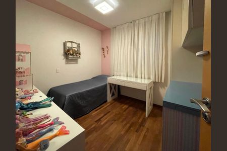 Apartamento à venda com 98m², 3 quartos e 2 vagas Apartamento à venda com 98m², 3 quartos e 2 vagasQuarto 3