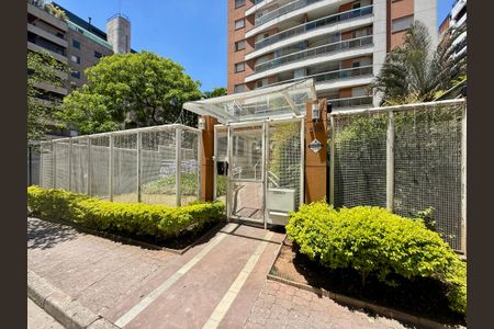 Apartamento à venda com 98m², 3 quartos e 2 vagas Apartamento à venda com 98m², 3 quartos e 2 vagasFachada
