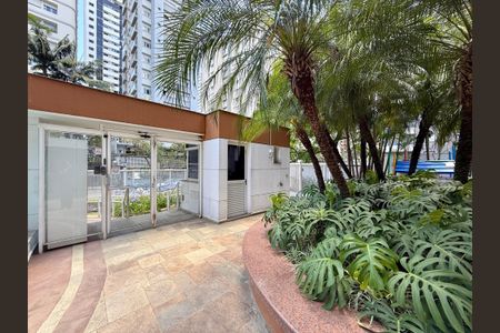 Apartamento à venda com 98m², 3 quartos e 2 vagas Apartamento à venda com 98m², 3 quartos e 2 vagasEntrada