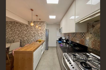 Apartamento à venda com 98m², 3 quartos e 2 vagas Apartamento à venda com 98m², 3 quartos e 2 vagasCozinha
