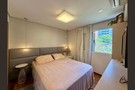 Apartamento à venda com 98m², 3 quartos e 2 vagas Apartamento à venda com 98m², 3 quartos e 2 vagasSuíte