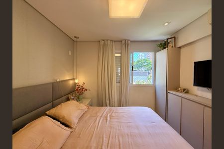 Apartamento à venda com 98m², 3 quartos e 2 vagas Apartamento à venda com 98m², 3 quartos e 2 vagasSuíte