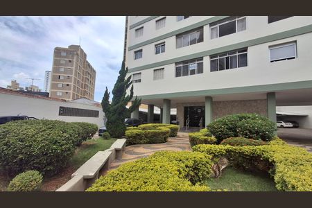 Apartamento à venda com 120m², 4 quartos e 1 vagaFachada