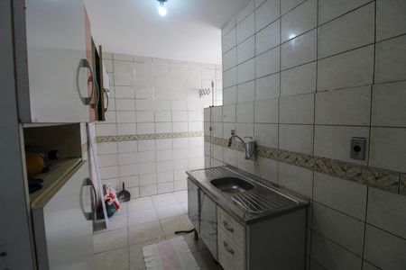Cozinha de apartamento para alugar com 2 quartos, 54m² em Jardim Ivana, São Paulo