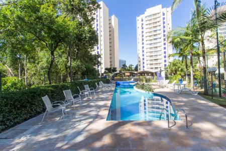 Apartamento à venda com 94m², 3 quartos e 2 vagasPiscina