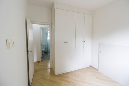 Apartamento à venda com 94m², 3 quartos e 2 vagasQuarto 2