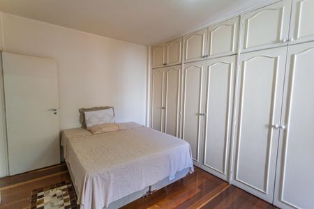 Apartamento para alugar com 120m², 3 quartos e 1 vagaQuarto 2