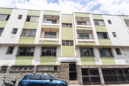 Apartamento para alugar com 120m², 3 quartos e 1 vagaFachada