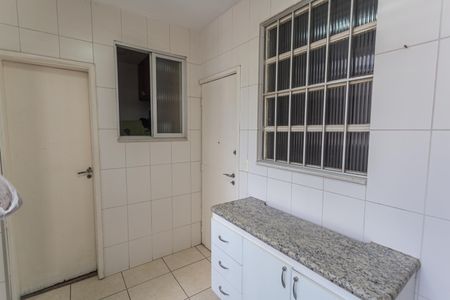 Apartamento para alugar com 120m², 3 quartos e 1 vagaÁrea de Serviço