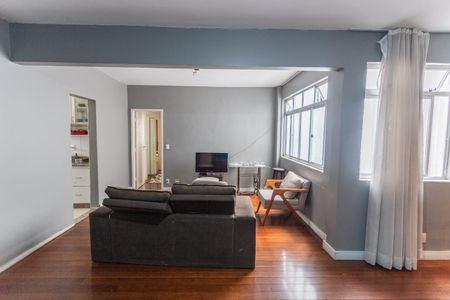 Sala de apartamento para alugar com 3 quartos, 120m² em Santo Antônio, Belo Horizonte