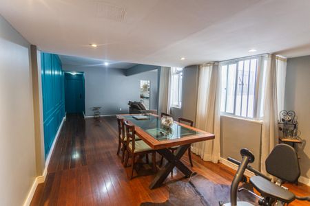 Sala de apartamento para alugar com 3 quartos, 120m² em Santo Antônio, Belo Horizonte
