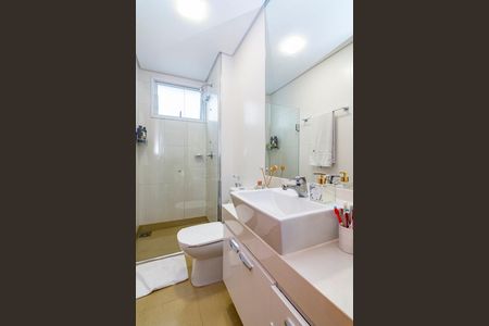 Apartamento à venda com 83m², 3 quartos e 2 vagas Apartamento à venda com 83m², 3 quartos e 2 vagasBanheiro da Suíte