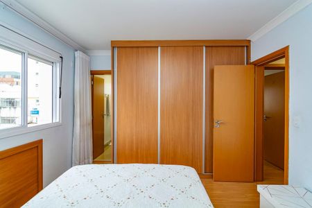 Apartamento à venda com 83m², 3 quartos e 2 vagas Apartamento à venda com 83m², 3 quartos e 2 vagasSuíte