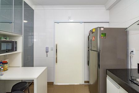 Apartamento à venda com 83m², 3 quartos e 2 vagas Apartamento à venda com 83m², 3 quartos e 2 vagasCozinha