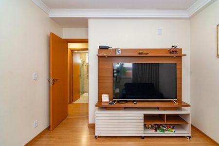 Apartamento à venda com 83m², 3 quartos e 2 vagas Apartamento à venda com 83m², 3 quartos e 2 vagasQuarto 2