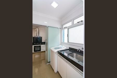 Apartamento à venda com 83m², 3 quartos e 2 vagas Apartamento à venda com 83m², 3 quartos e 2 vagasÁrea de Serviço