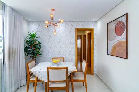 Apartamento à venda com 83m², 3 quartos e 2 vagas Apartamento à venda com 83m², 3 quartos e 2 vagasSala