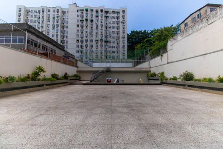 Apartamento à venda com 81m², 2 quartos e 1 vagaÁrea comum