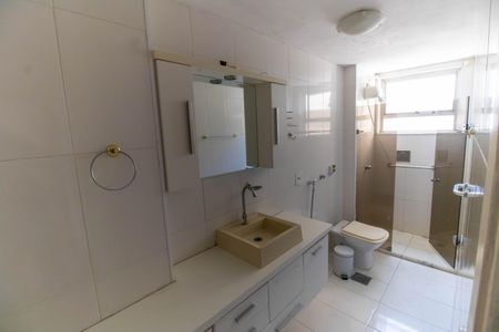 Apartamento à venda com 81m², 2 quartos e 1 vagaBanheiro