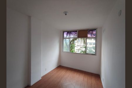 Apartamento à venda com 119m², 2 quartos e sem vaga