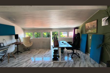 Casa de condomínio à venda com 300m², 5 quartos e 2 vagasSótão 