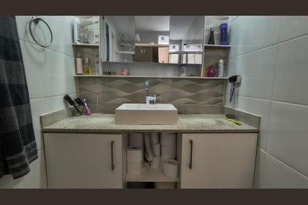 Casa de condomínio à venda com 300m², 5 quartos e 2 vagasBanheiro da Suíte 2