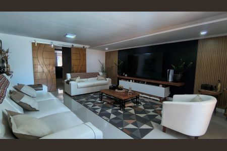 Sala de casa de condomínio à venda com 5 quartos, 300m² em Barra da Tijuca, Rio de Janeiro