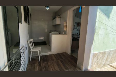 Casa de condomínio à venda com 300m², 5 quartos e 2 vagasÁrea de Serviço 