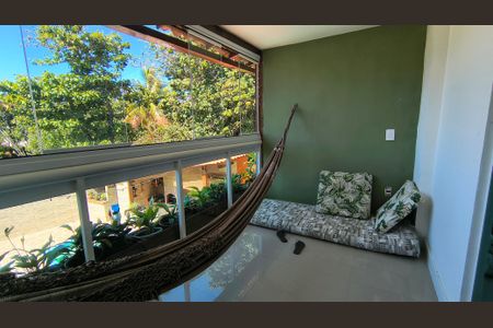 Casa de condomínio à venda com 300m², 5 quartos e 2 vagasSacada da Suíte 2