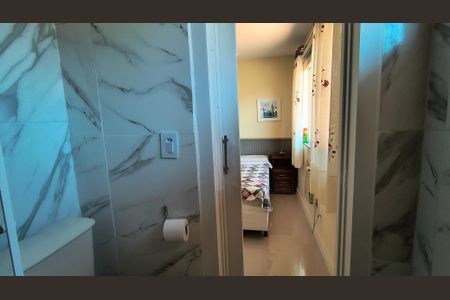 Casa de condomínio à venda com 300m², 5 quartos e 2 vagasBanheiro da Suíte 4