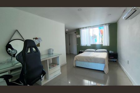 Casa de condomínio à venda com 300m², 5 quartos e 2 vagasSuíte 2