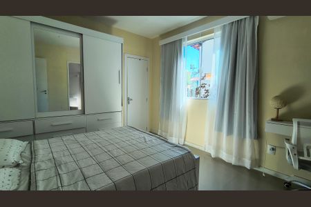 Casa de condomínio à venda com 300m², 5 quartos e 2 vagasSuíte 3