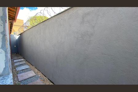 vista da sala  de casa para alugar com 2 quartos, 172m² em Senhora de Fátima, Betim