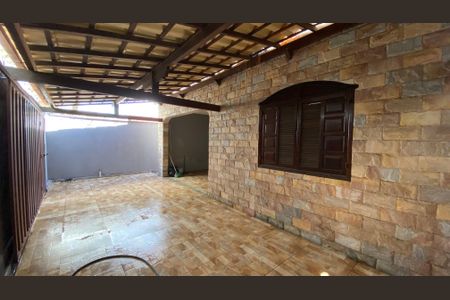 Casa para alugar com 172m², 2 quartos e 2 vagasgaragem 