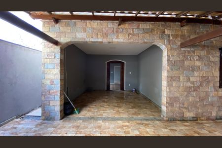 Casa para alugar com 172m², 2 quartos e 2 vagasgaragem 