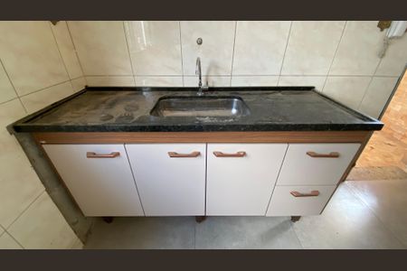 Casa para alugar com 172m², 2 quartos e 2 vagascozinha 