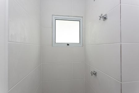 Apartamento à venda com 42m², 2 quartos e sem vaga Apartamento à venda com 42m², 2 quartos e sem vagaBanheiro