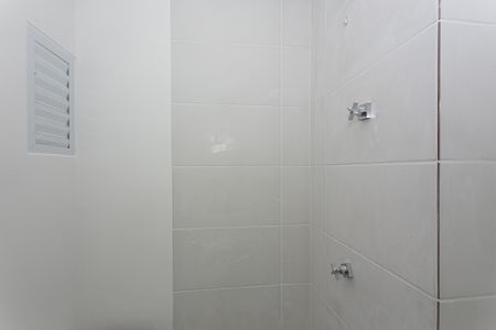 Apartamento à venda com 42m², 2 quartos e sem vaga Apartamento à venda com 42m², 2 quartos e sem vagaBanheiro