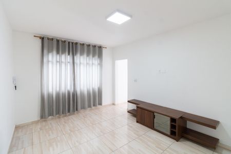 Sala de casa para alugar com 2 quartos, 300m² em Jardim Peri Peri, São Paulo