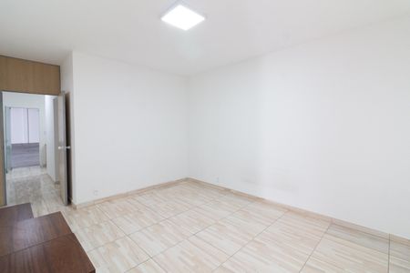 Sala de casa para alugar com 2 quartos, 300m² em Jardim Peri Peri, São Paulo