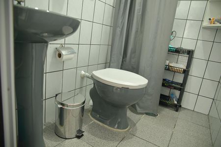 Casa à venda com 158m², 2 quartos e 1 vagaBanheiro de serviço 