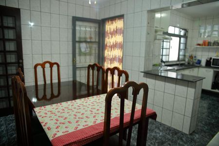 Casa à venda com 158m², 2 quartos e 1 vagaCopa/Cozinha 