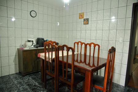 Casa à venda com 158m², 2 quartos e 1 vagaCopa/Cozinha 