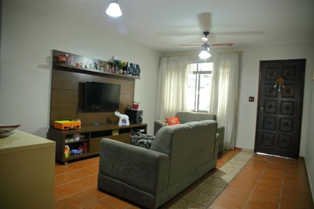 Casa à venda com 158m², 2 quartos e 1 vagaSala